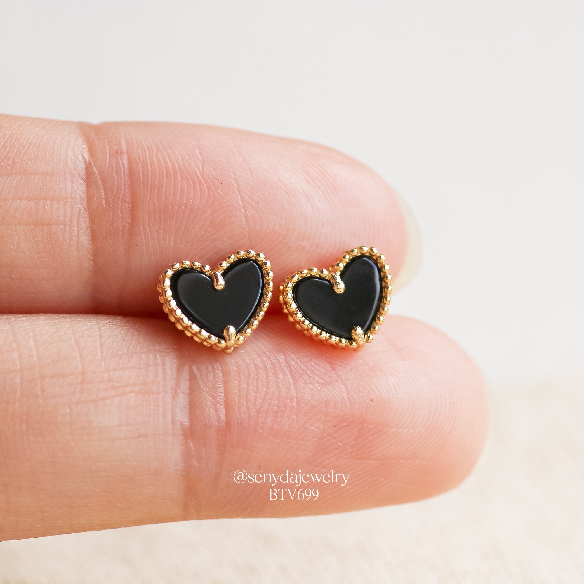 BTV699 Bông tai vàng Senyda trái tim đen