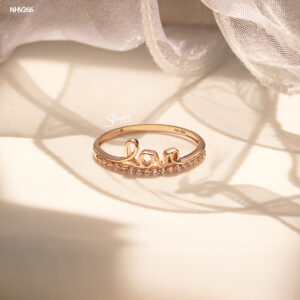NHV266 Nhẫn vàng Senyda chữ Love nửa hàng đá