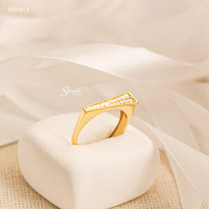 NHV813 Nhẫn vàng Senyda mặt ngang đính đá
