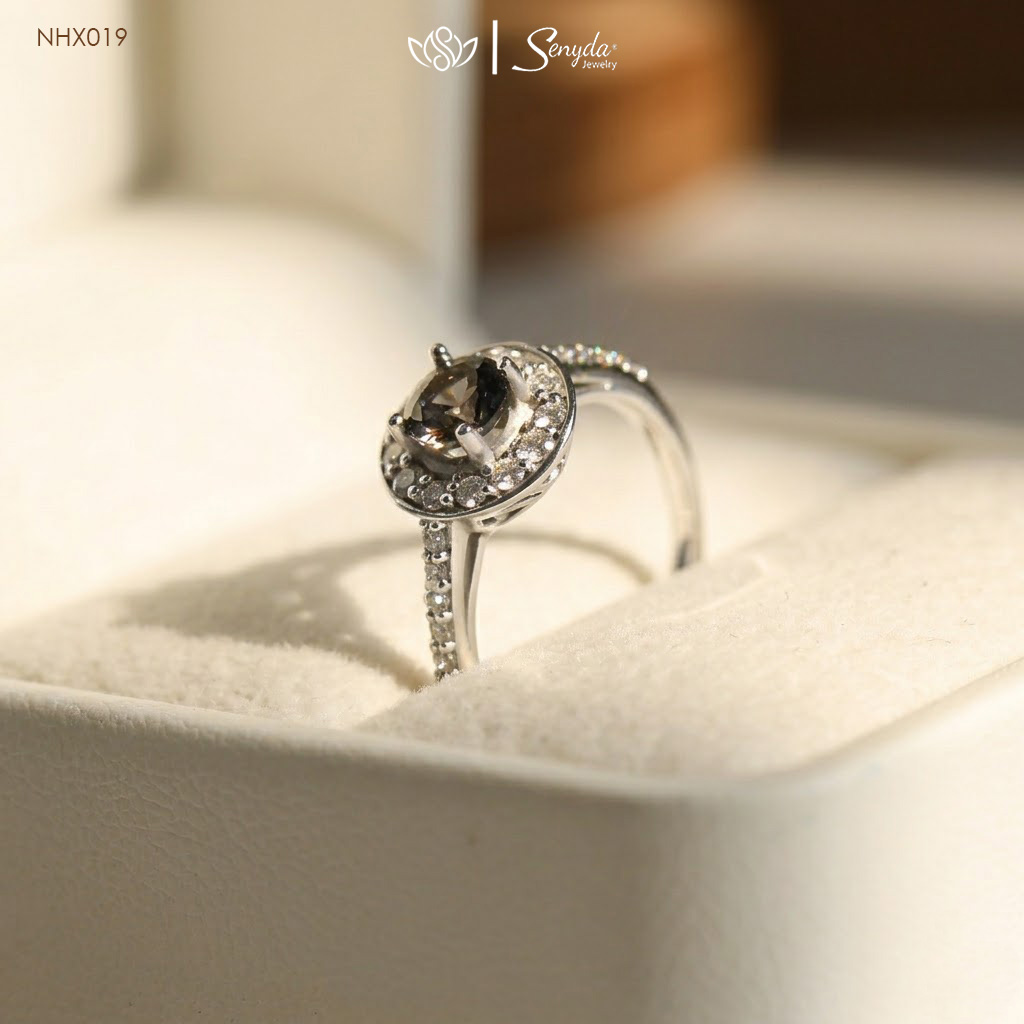 NHX019 Nhẫn kim cương Senyda halo tròn