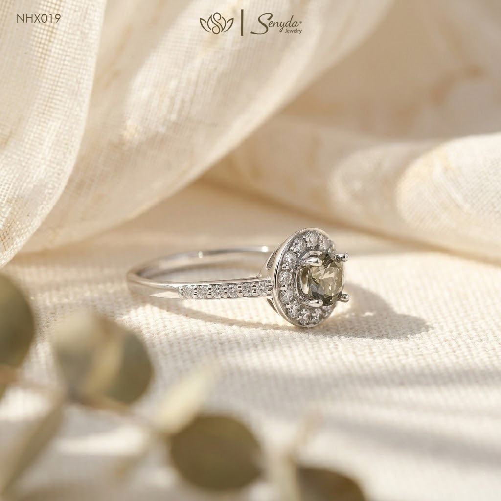 NHX019 Nhẫn kim cương Senyda halo tròn