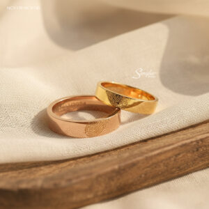 NCV139-NCV140 Nhẫn cưới vàng Senyda bản trơn khắc vân tay