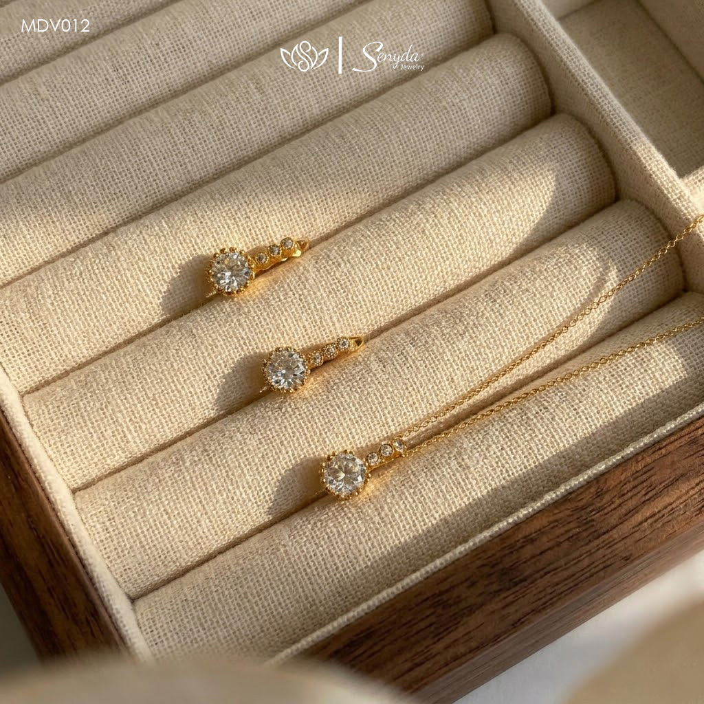 MDV012 Dây chuyền vàng Senyda mặt nụ đá dãy đá tròn