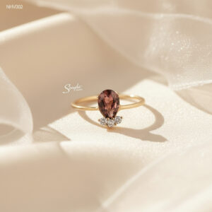 NHV002 Nhẫn vàng Senyda giọt nước Spinel
