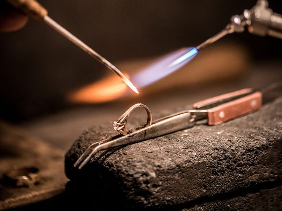 Dịch vụ gia công nhẫn tại Senyda: Từ ý tưởng đến thành phẩm hoàn hảo