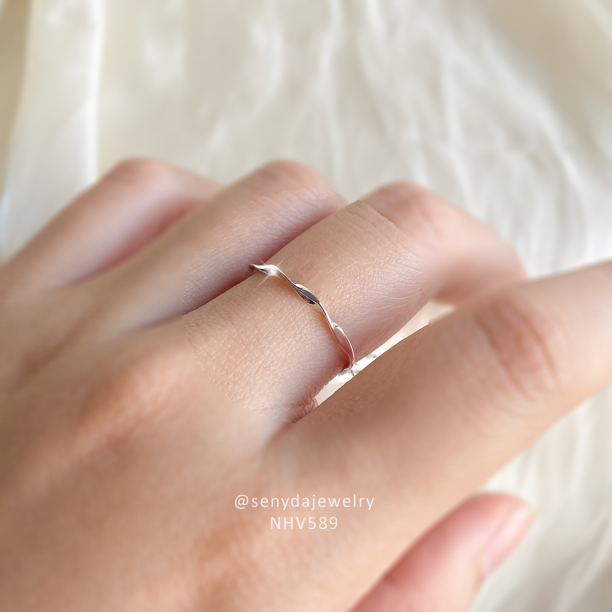 Top 10 mẫu nhẫn vàng basic phổ biến mà bạn nên có