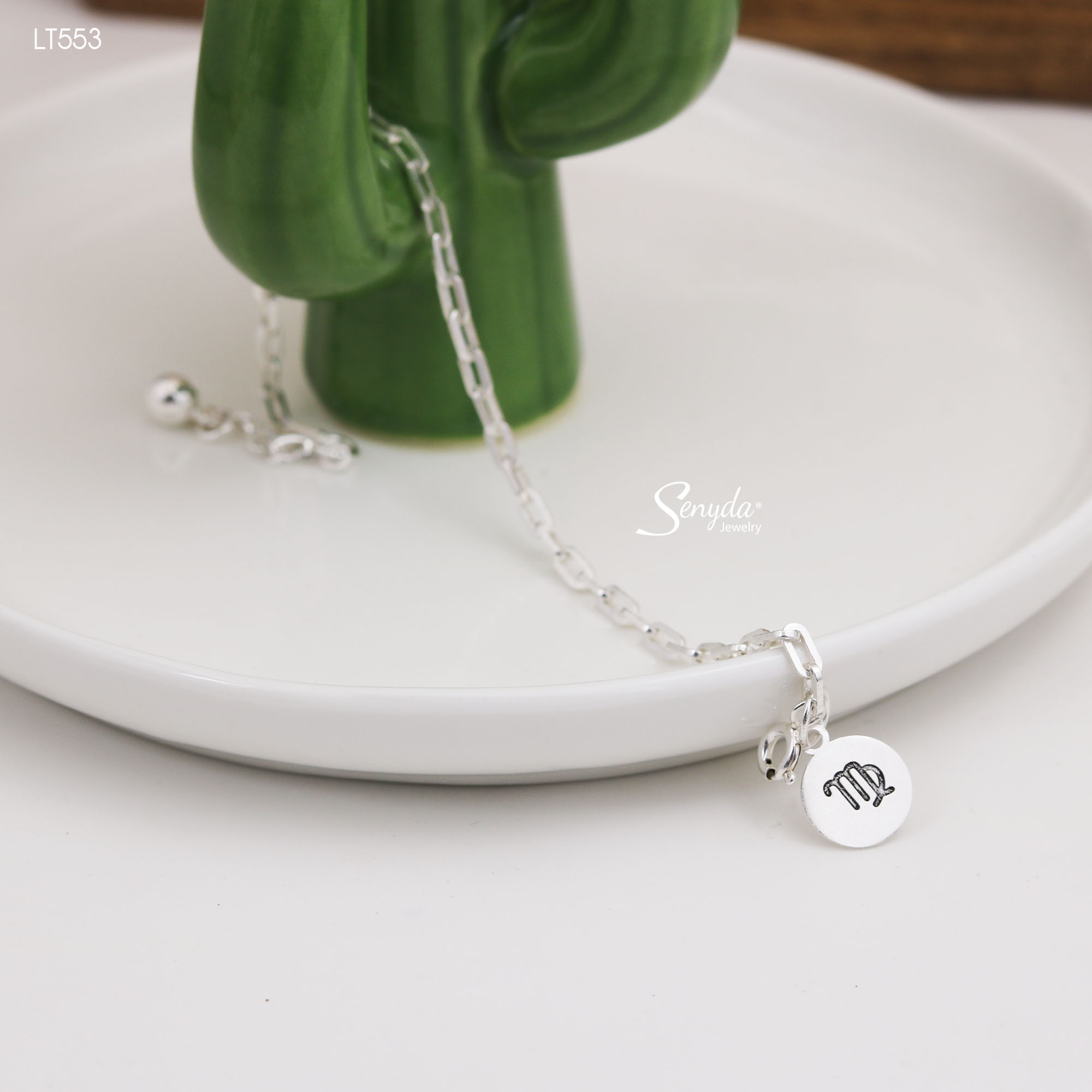 Vì sao lắc tay bạc nữ 925 được ưa chuộng?
