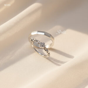 NC241 Nhẫn đôi bạc Ý Senyda đai trơn - hoa 4 cánh đai kiểu chữ cong nối liền