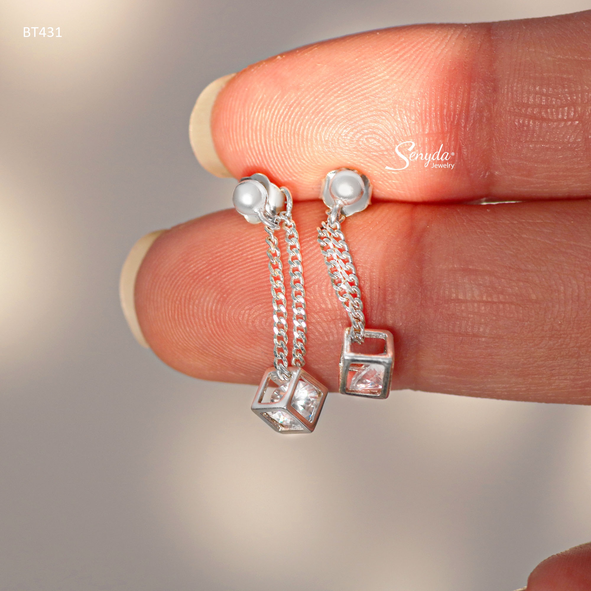 BT431 Bông tai bạc Ý Senyda dây treo cubi đá