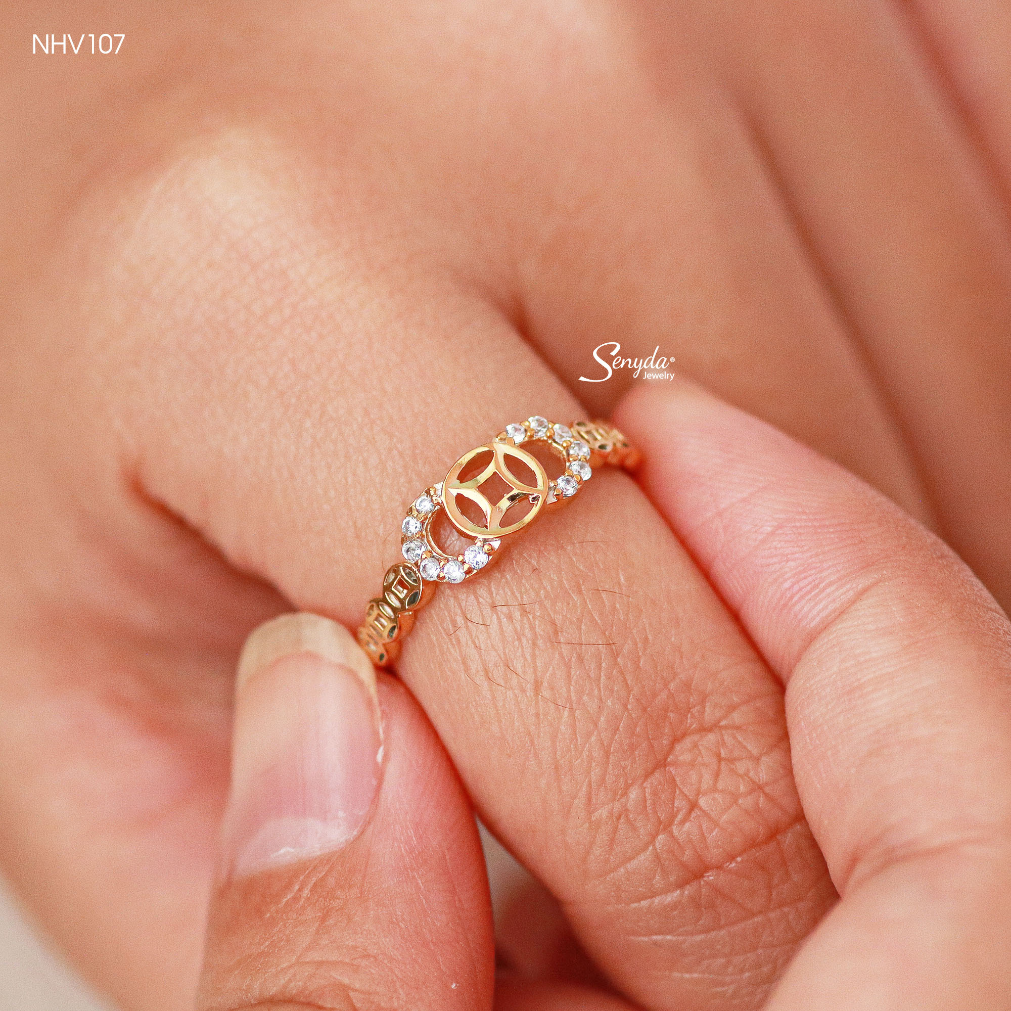 NHV107 Nhẫn vàng Senyda 3 đồng tiền đá giác