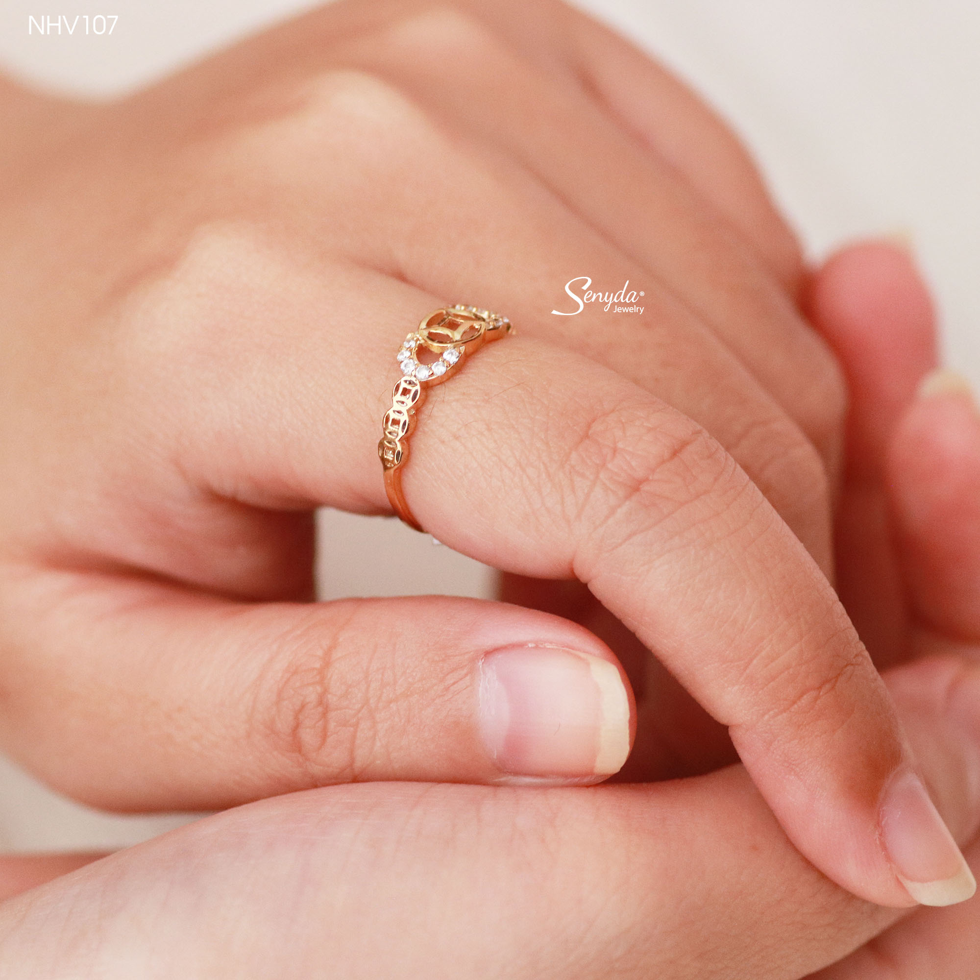 NHV107 Nhẫn vàng Senyda 3 đồng tiền đá giác