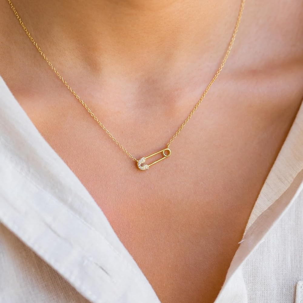 vòng cổ safety pin