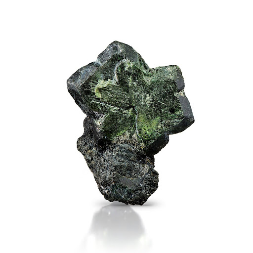 Đá quý Alexandrite - Khả năng thay đổi màu sắc kinh ngạc