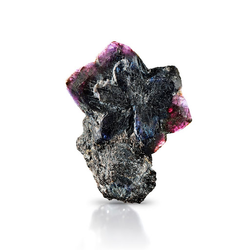 Đá quý Alexandrite - Khả năng thay đổi màu sắc kinh ngạc