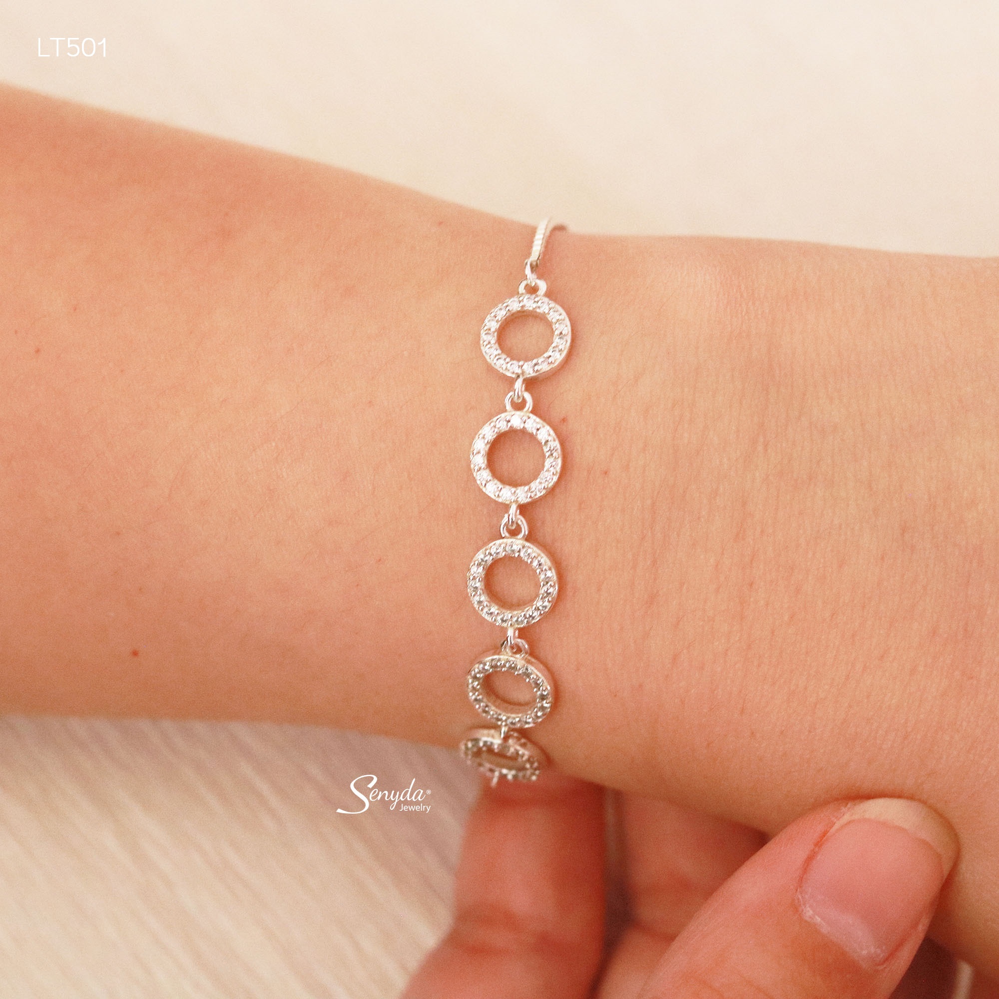LT501 Lắc tay bạc Ý Senyda dây mì vòng tròn đá rỗng nối liền khóa rút - Ảnh 2