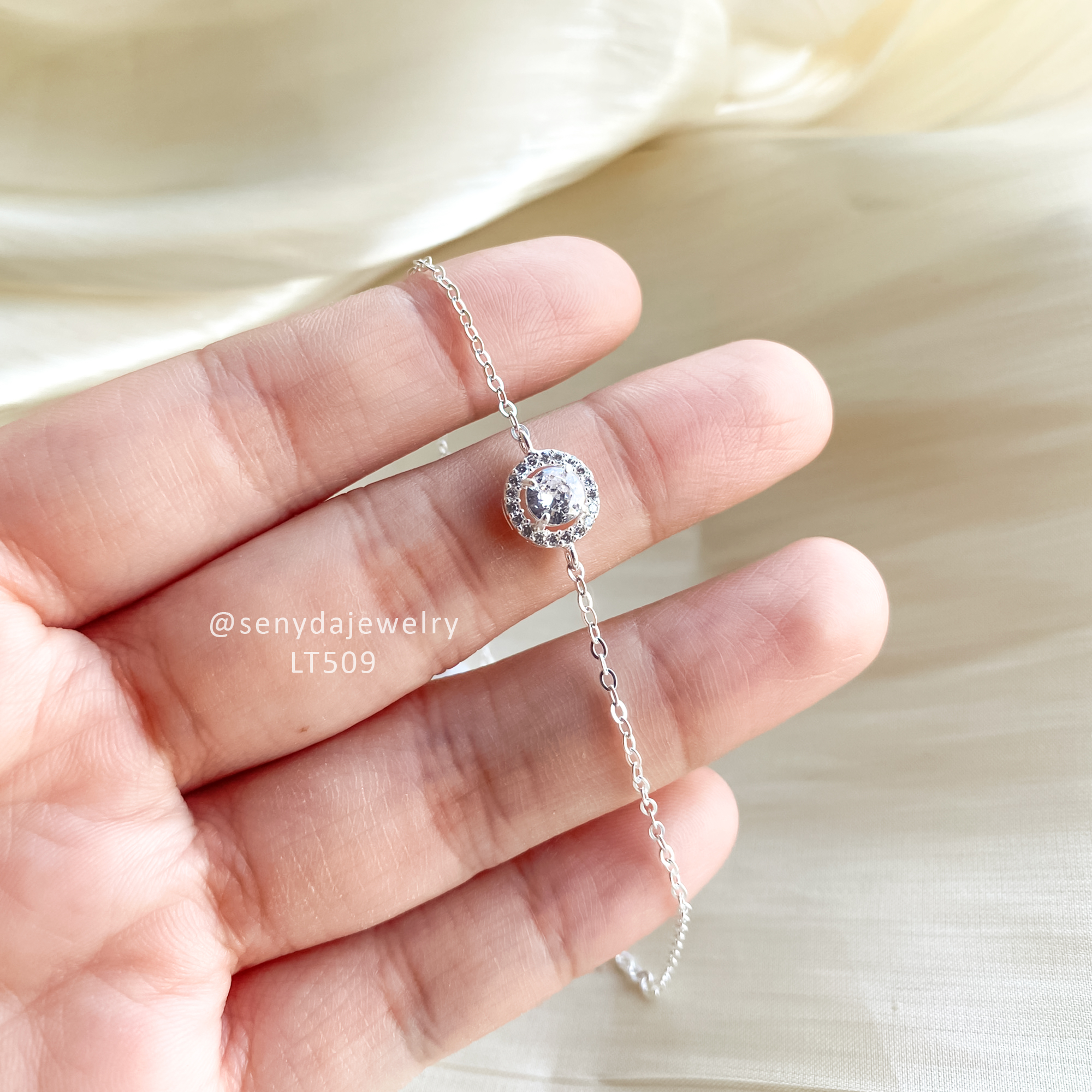 LT509 Lắc tay bạc Ý Senyda dây chữ cong 1 hột 5mm viền tròn khóa rút