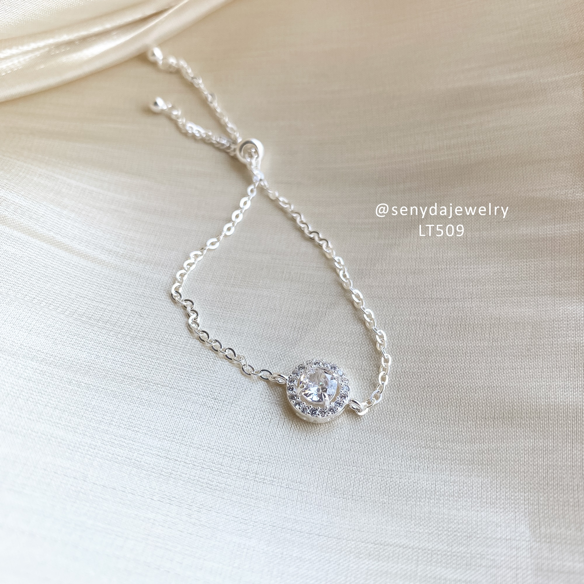 LT509 Lắc tay bạc Ý Senyda dây chữ cong 1 hột 5mm viền tròn khóa rút - Ảnh 3