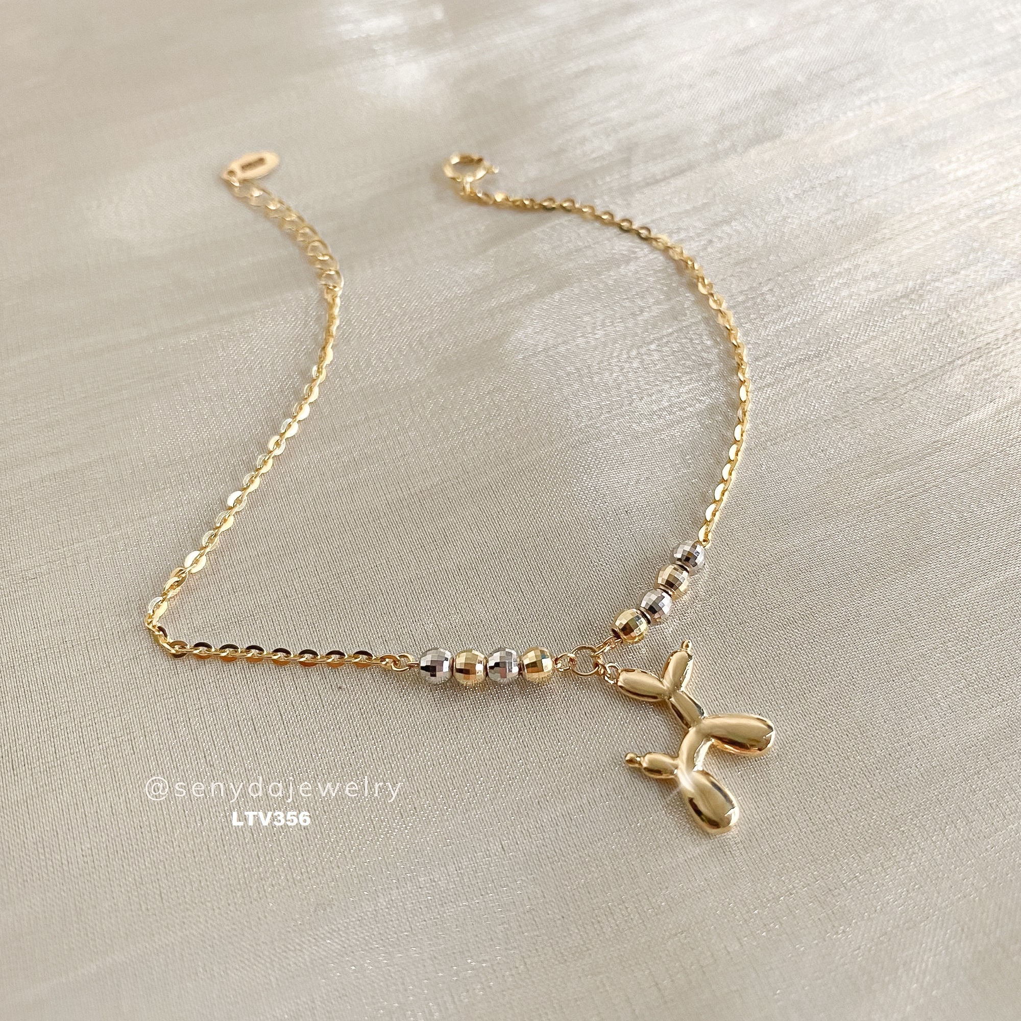 Top 7 ý tưởng thiết kế lắc tay custom độc đáo.