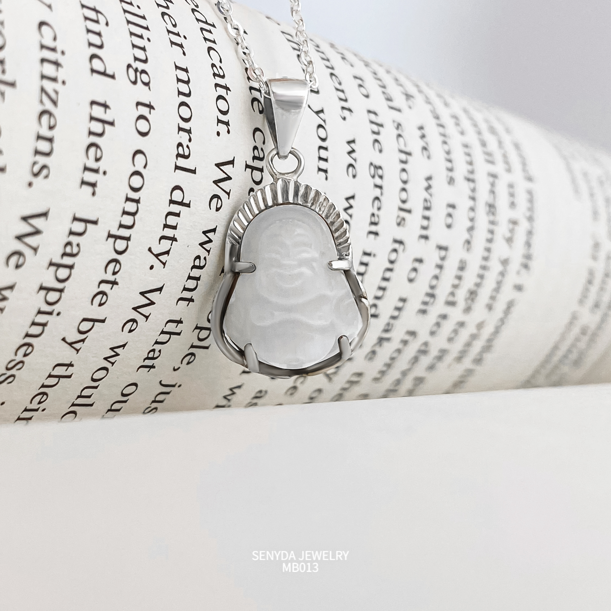 MB013 Dây chuyền bạc cho bé Senyda Mặt Phật Di lặc trắng viền giác