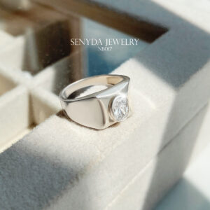 NB017 Nhẫn bạc cho bé Senyda 1 hột oval đen