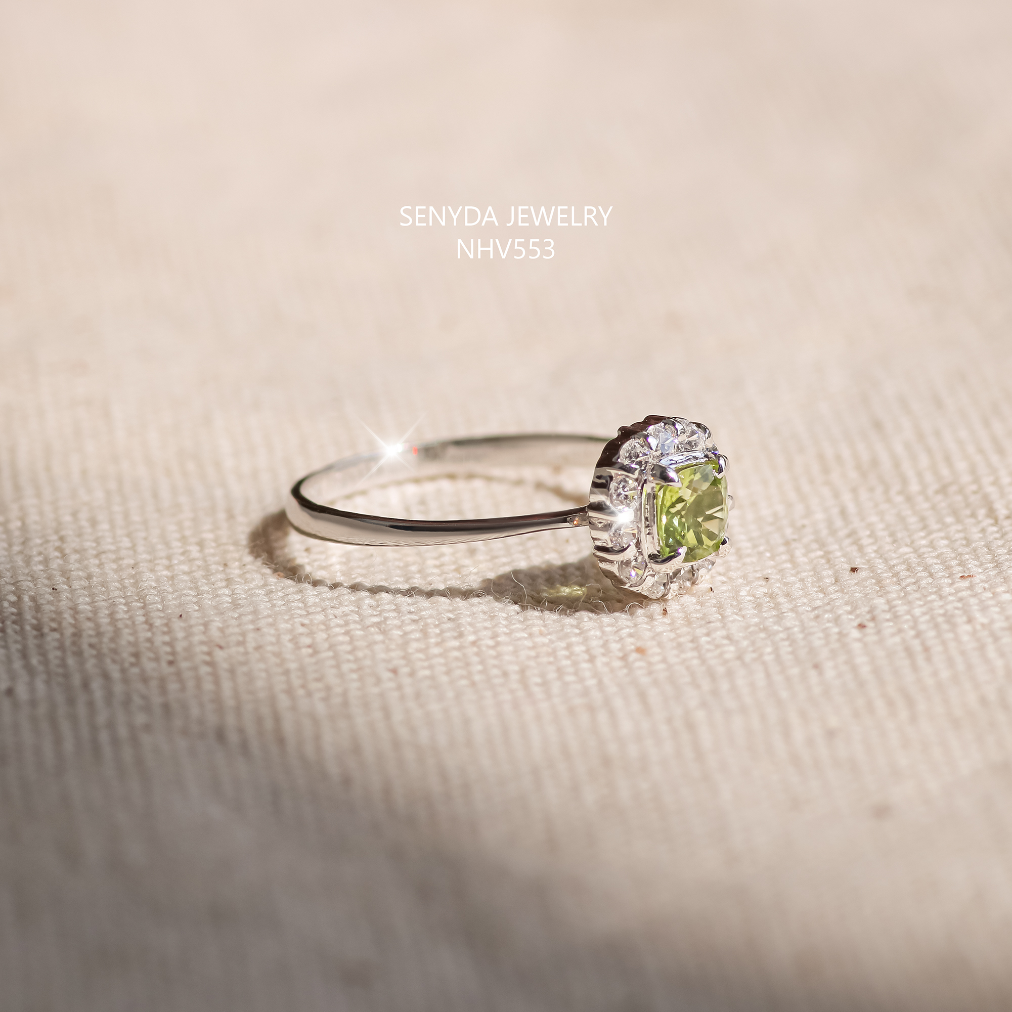 Những mẫu trang sức đá quý Peridot đẹp nhất cho mọi dịp lễ hội