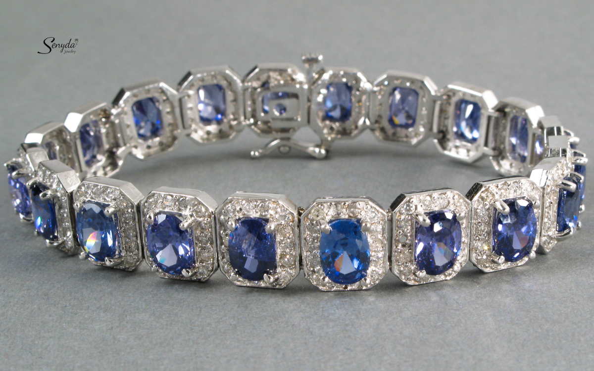 Vì sao đá quý Tanzanite được săn đón như kho báu của thế kỷ?