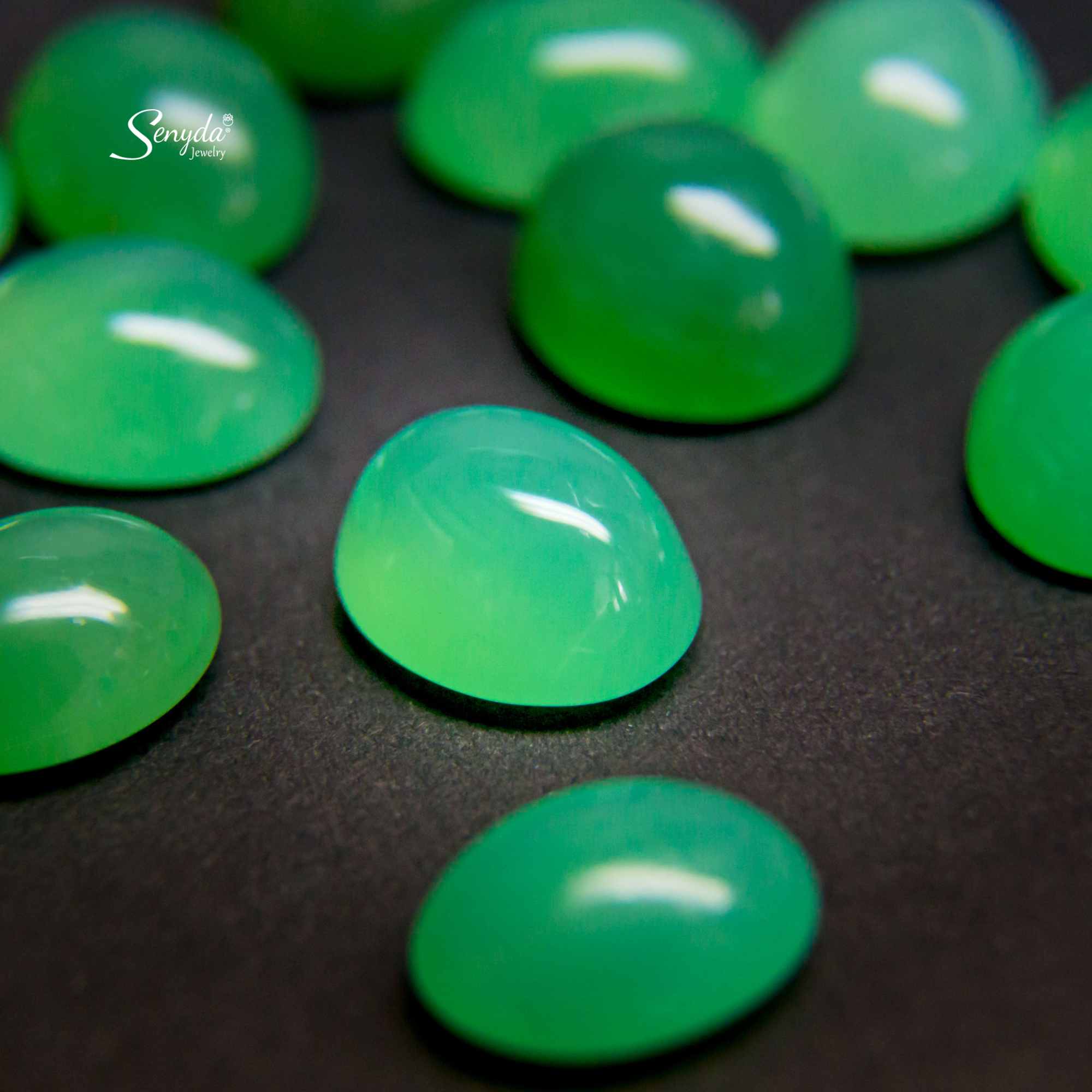 Ngọc Chrysoprase may mắn và thịnh vượng