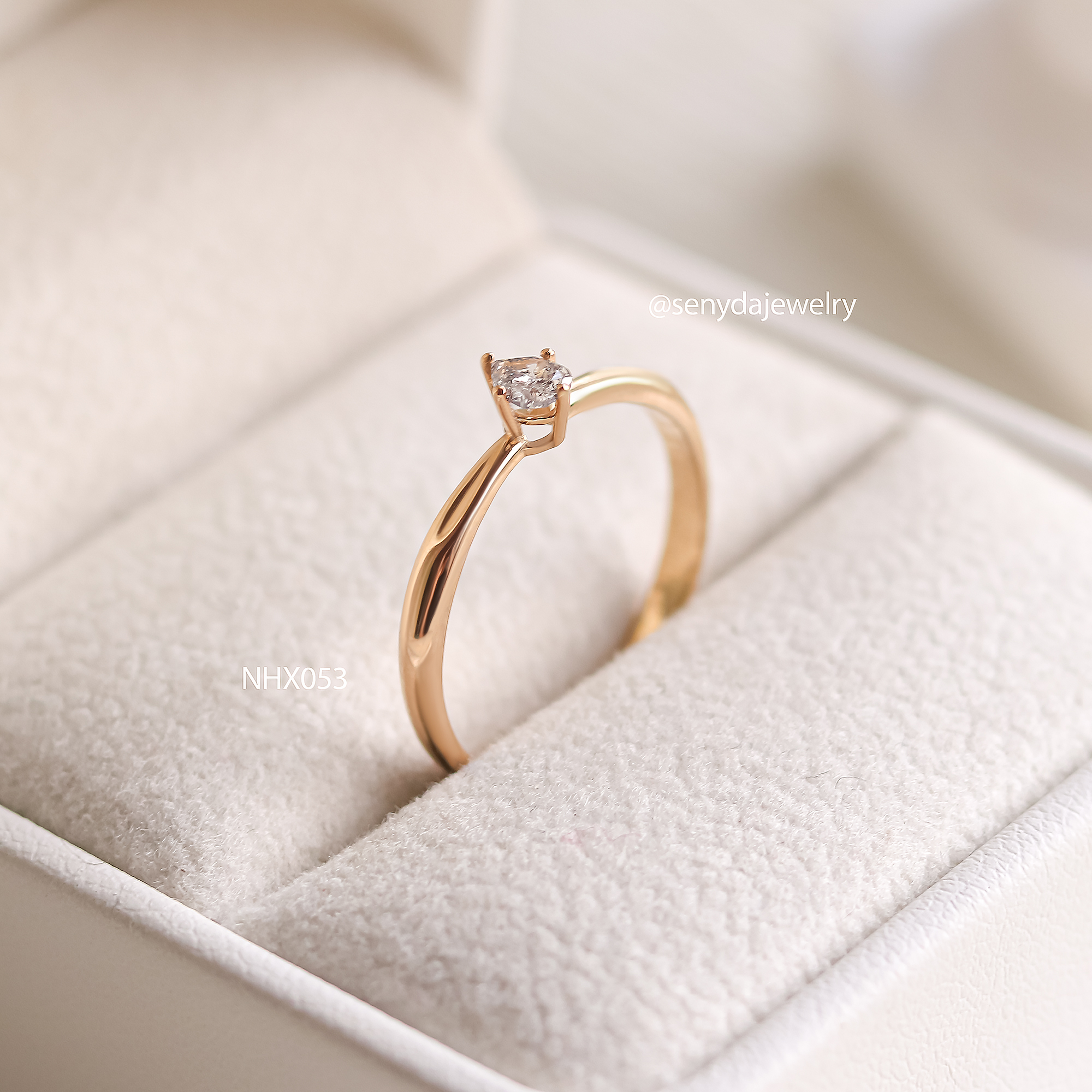 Gợi ý những mẫu thiết kế nhẫn đính hôn theo yêu cầu được yêu thích nhất