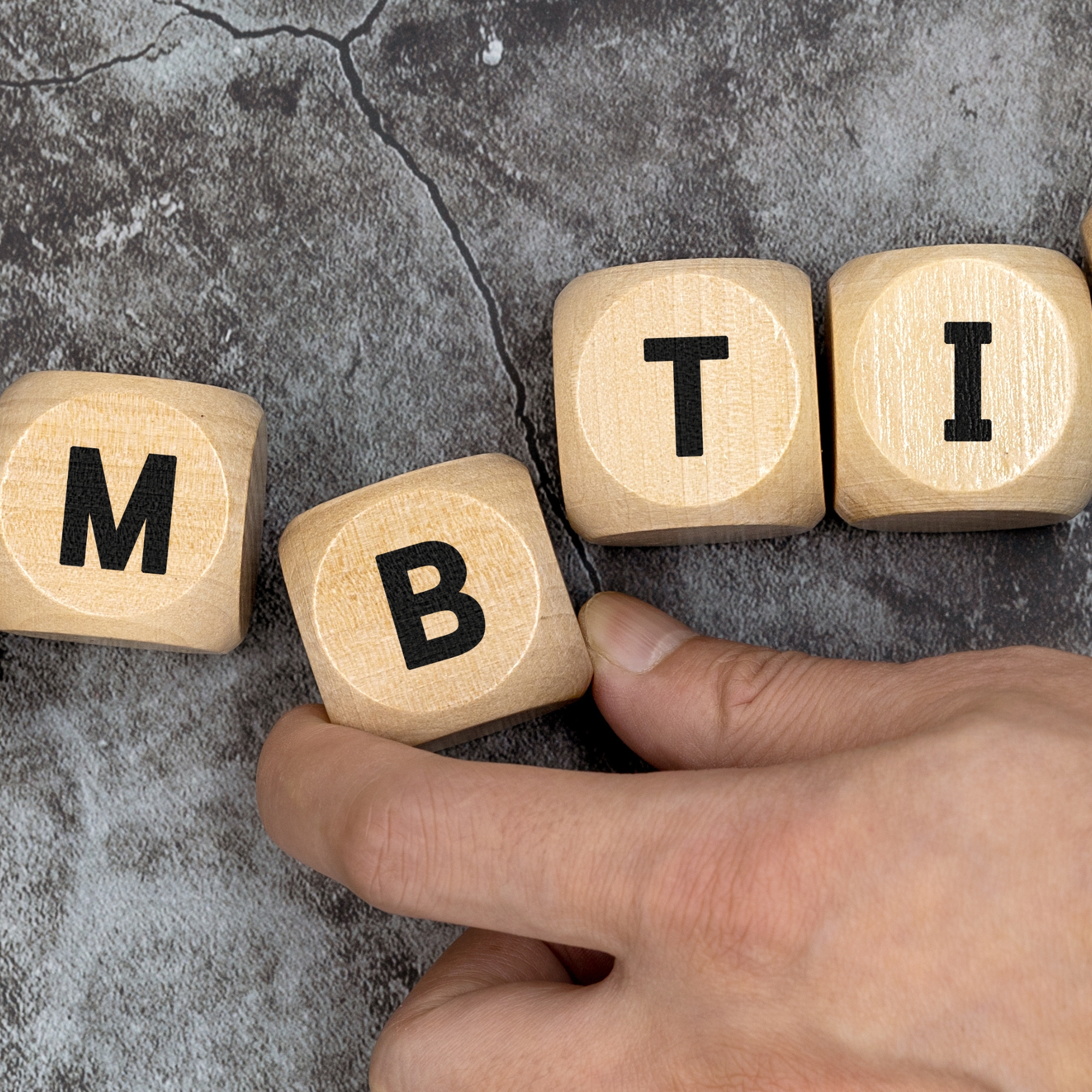 Bạn thuộc tuýp người nào? Chọn trang sức dựa trên MBTI