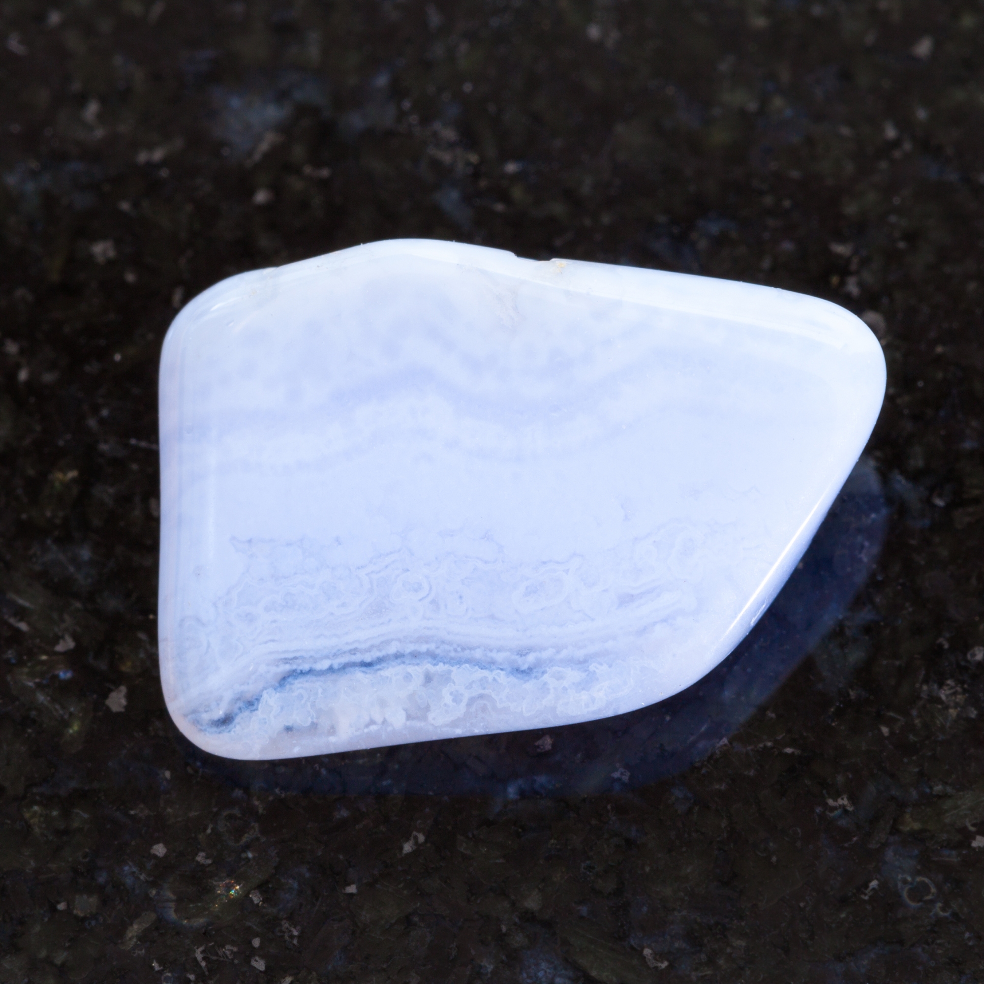 Đá Blue Lace Agate là gì? Bí ẩn vẻ đẹp, nguồn gốc và ý nghĩa