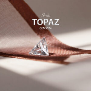 Đá Topaz trắng – viên đá tinh khiết, lấp lánh, biểu tượng của sự may mắn và bình an, tôn lên vẻ sang trọng cho mọi thiết kế trang sức.