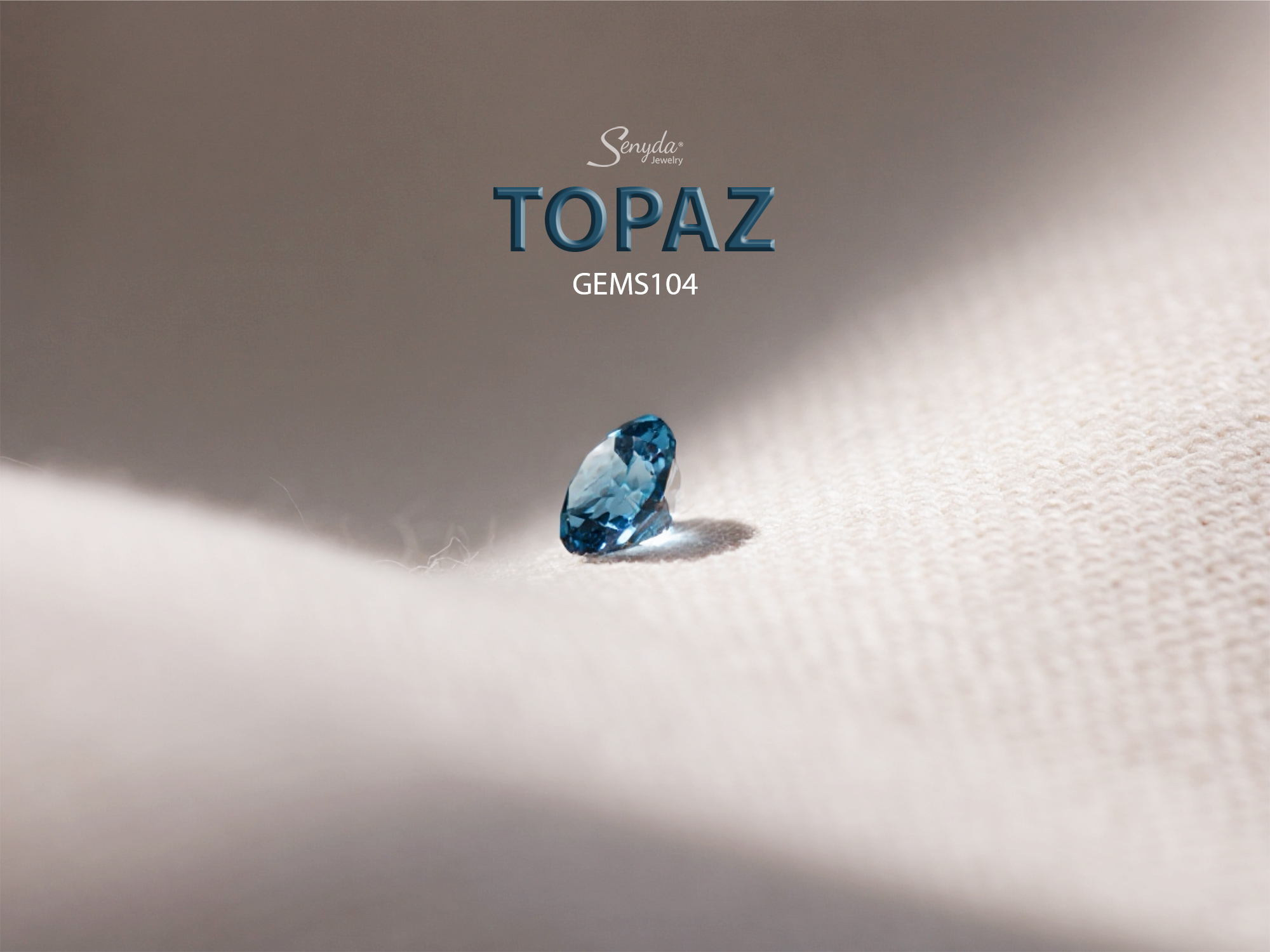 Đá Topaz – viên đá xanh trong trẻo, biểu tượng của may mắn và bình an, tôn lên vẻ sang trọng và tinh khiết trong từng thiết kế trang sức.
