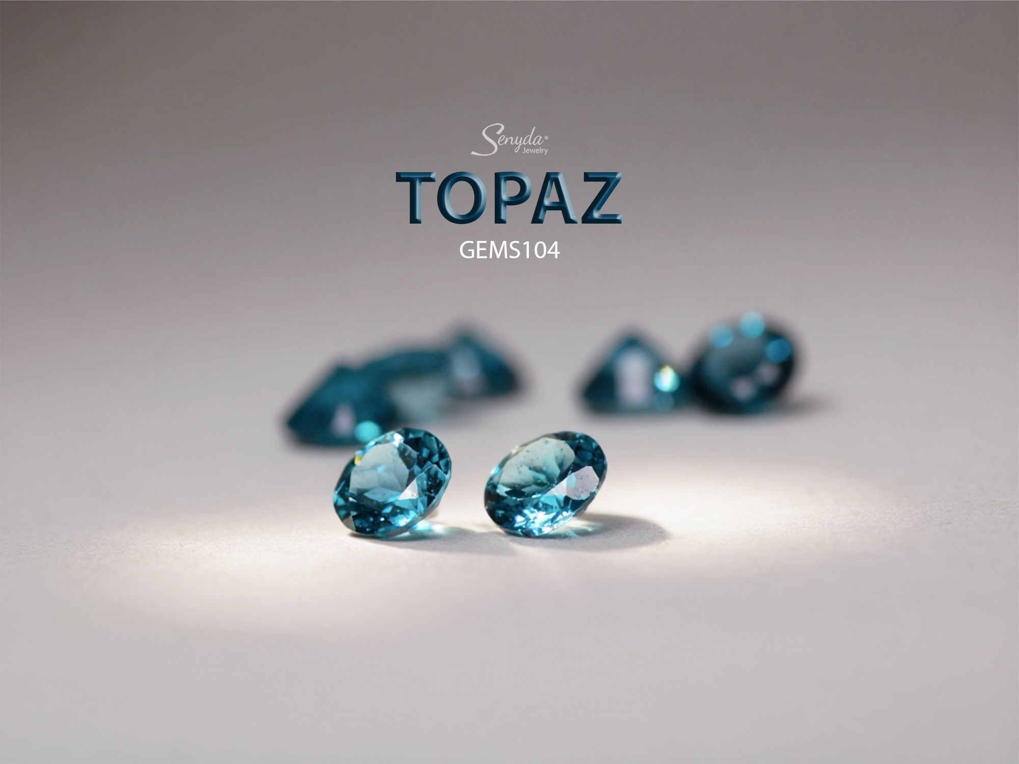 Đá Topaz – viên đá xanh trong trẻo, biểu tượng của may mắn và bình an, tôn lên vẻ sang trọng và tinh khiết trong từng thiết kế trang sức.