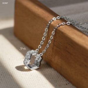 DC507 Dây chuyền bạc Ý Senyda trụ ziczac đá xỏ