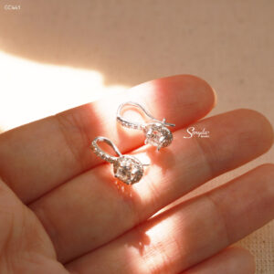 GC441 Bông tai bạc Ý Senyda móc cân đá nhụy đá viền tròn đá