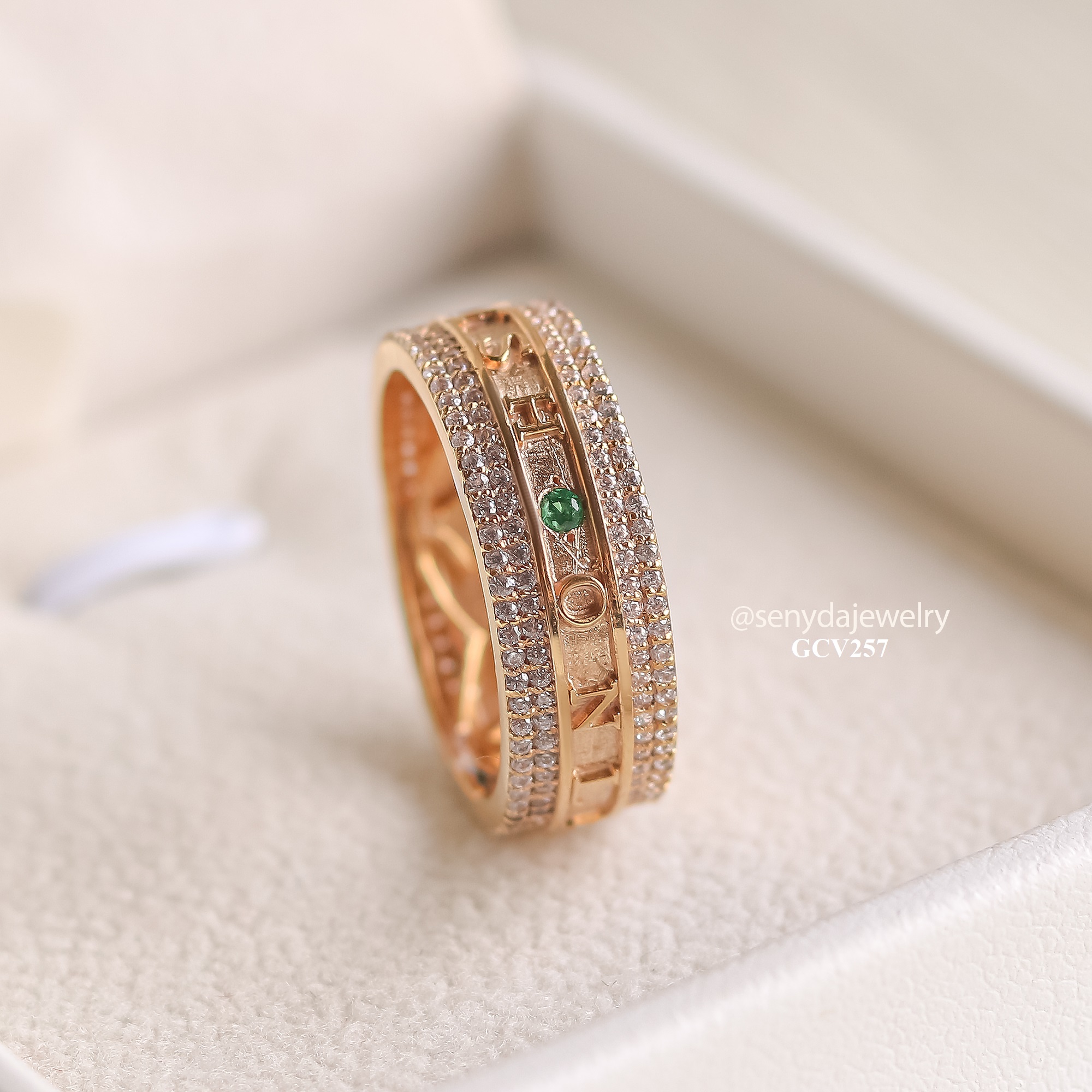 Xu hướng trang sức nam: Tại sao nam giới đeo trang sức nhiều hơn trước đây?