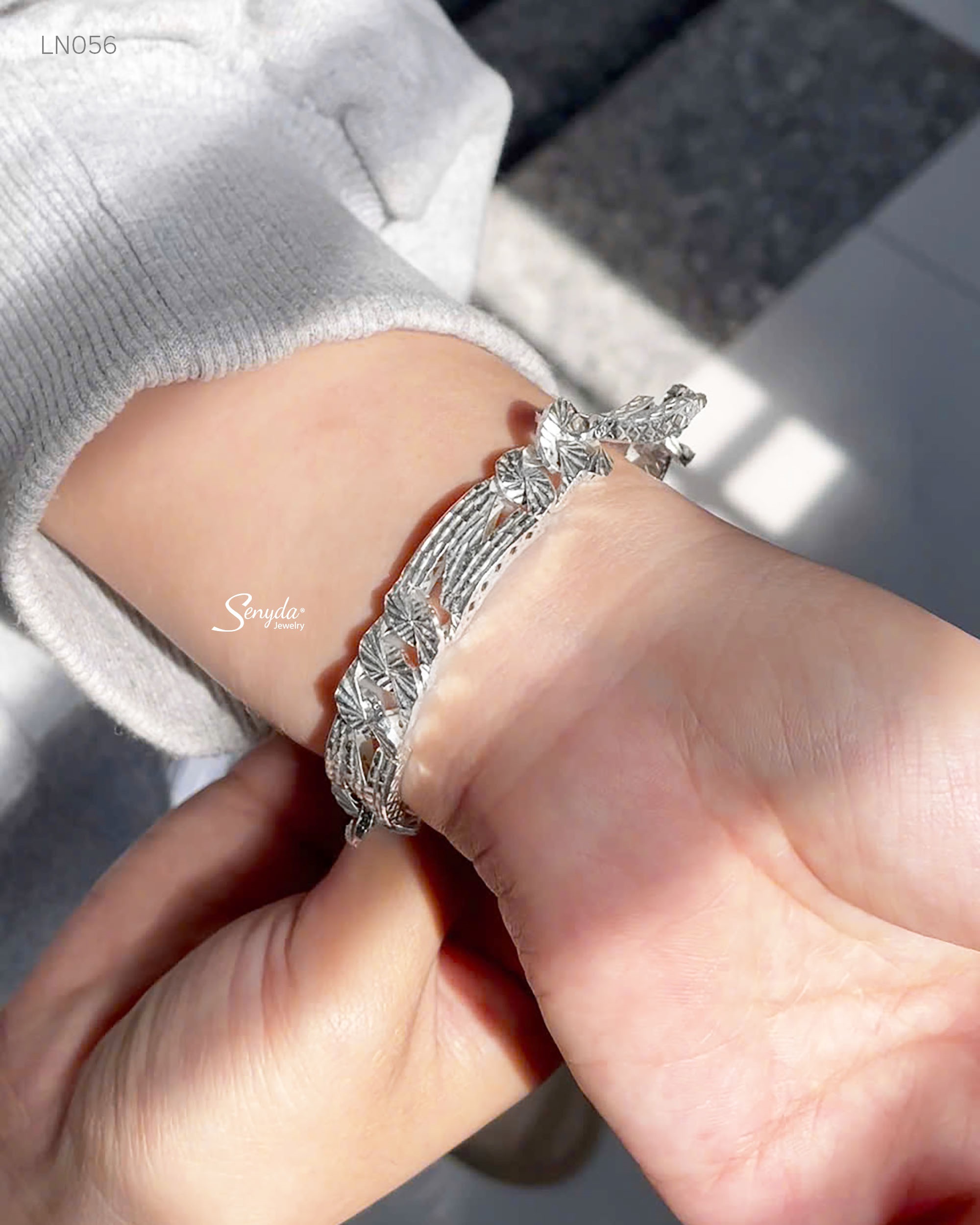 LN056 Lắc tay bạc nam Senyda khoen lật giác xen bản khắc hình rồng