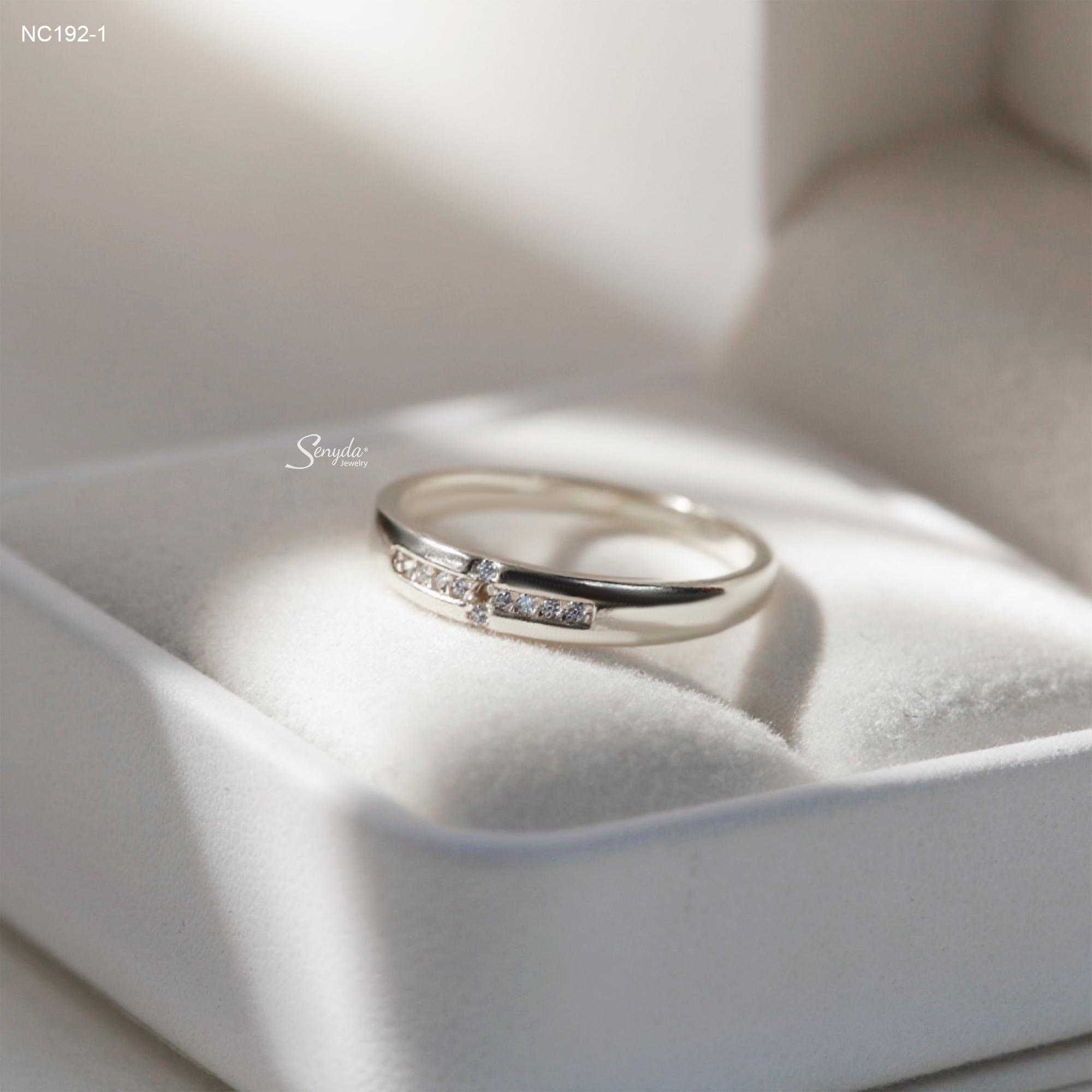 NC192-1 Nhẫn bạc Ý Senyda dấu cộng đá
