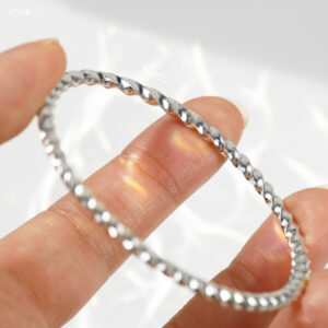 VT318 Vòng tay bạc Ý Senyda trụ xoắn trơn