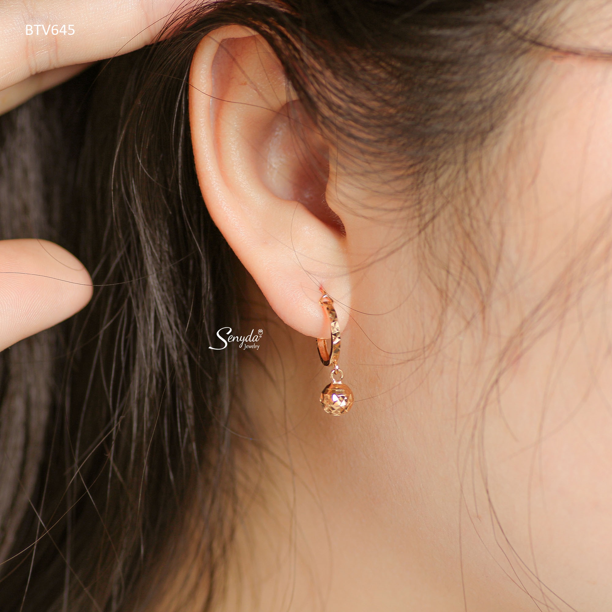 Trang sức tiệc tối: Chọn sao cho sang trọng mà không “quá tay”?