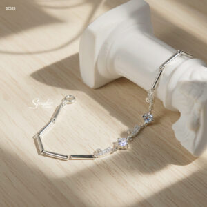 GC522 Lắc tay bạc Ý Senyda dây khúc nối liền mặt thiên nga đá xen nụ đá