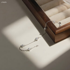 LTV1275 Lắc tay vàng Senyda hoa 4 cánh khía xen nụ đá