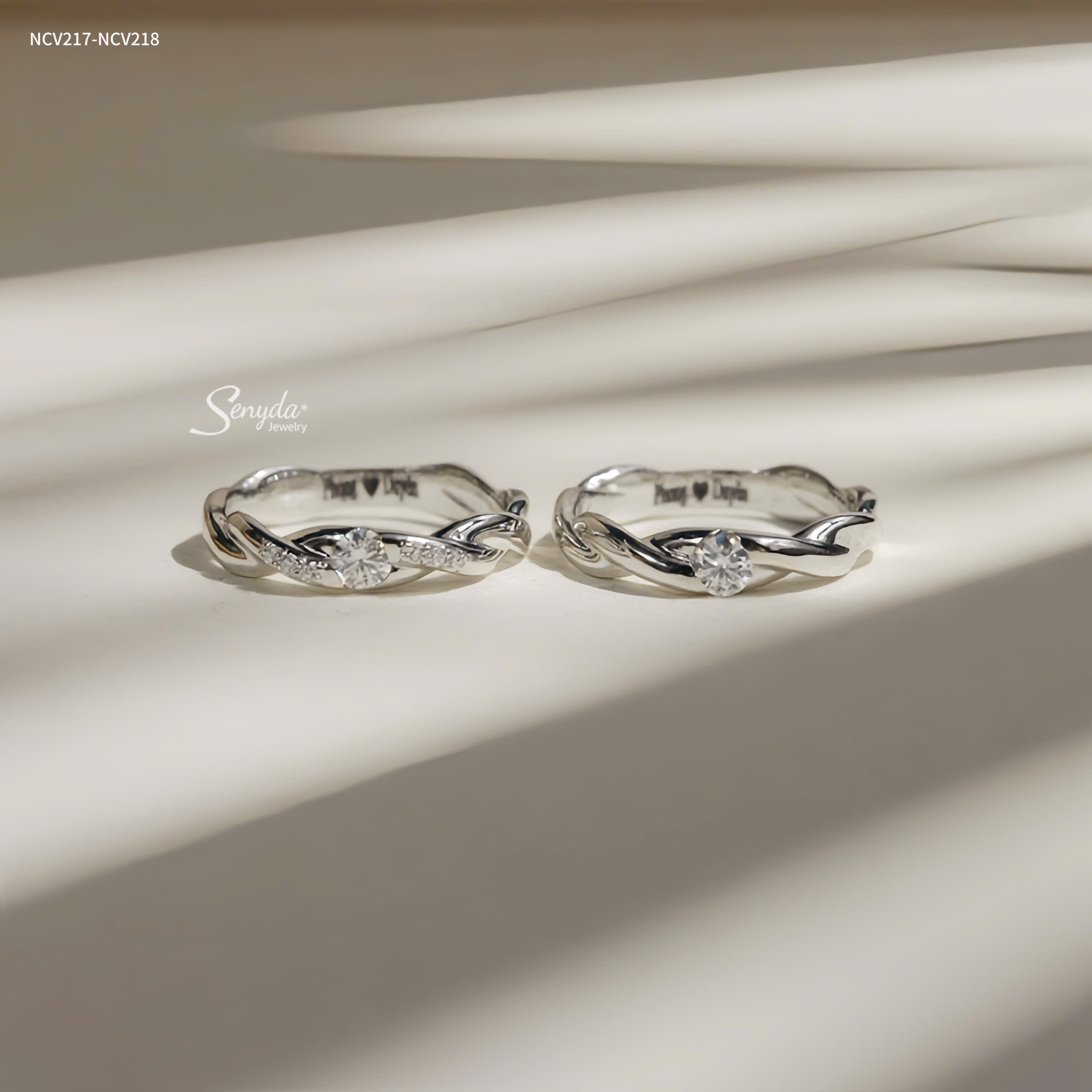 NCV217-NCV218 Nhẫn cưới vàng Senyda hột đai bính trơn đá