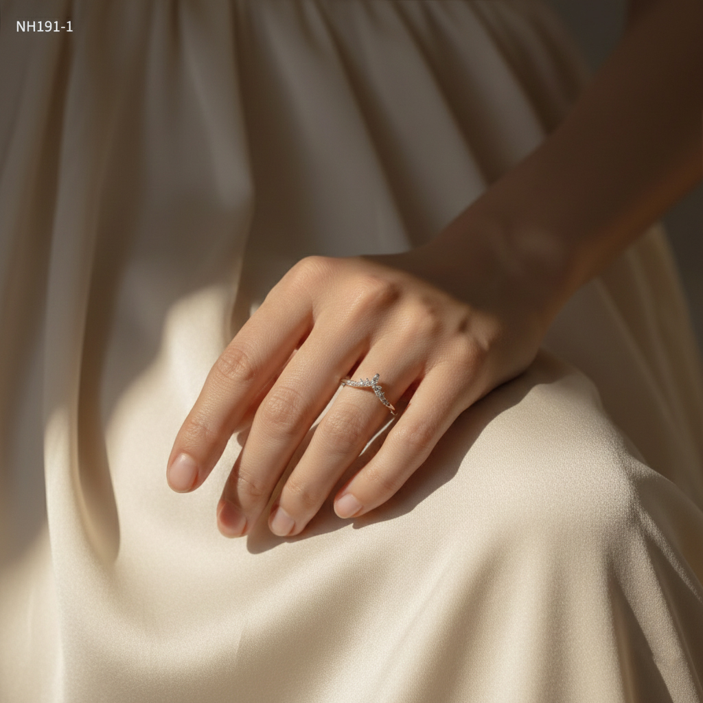 NH191-1 Nhẫn bạc Ý Senyda vương miện nhọn