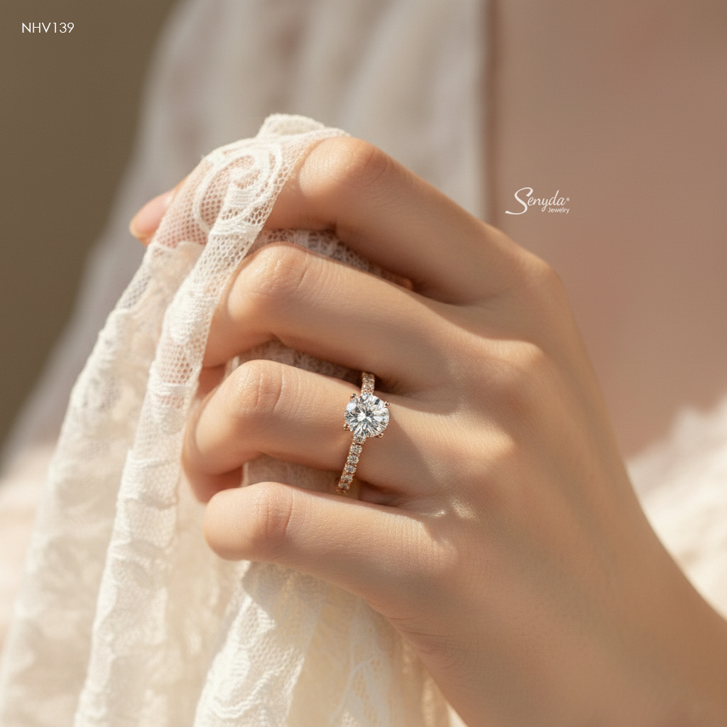 NHV139 Nhẫn vàng Senyda 1 hột hàng đá