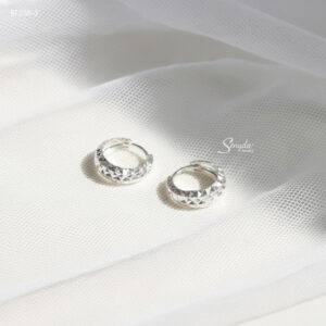 BT238 Bông tai bạc Ý Senyda khoen giác ốp