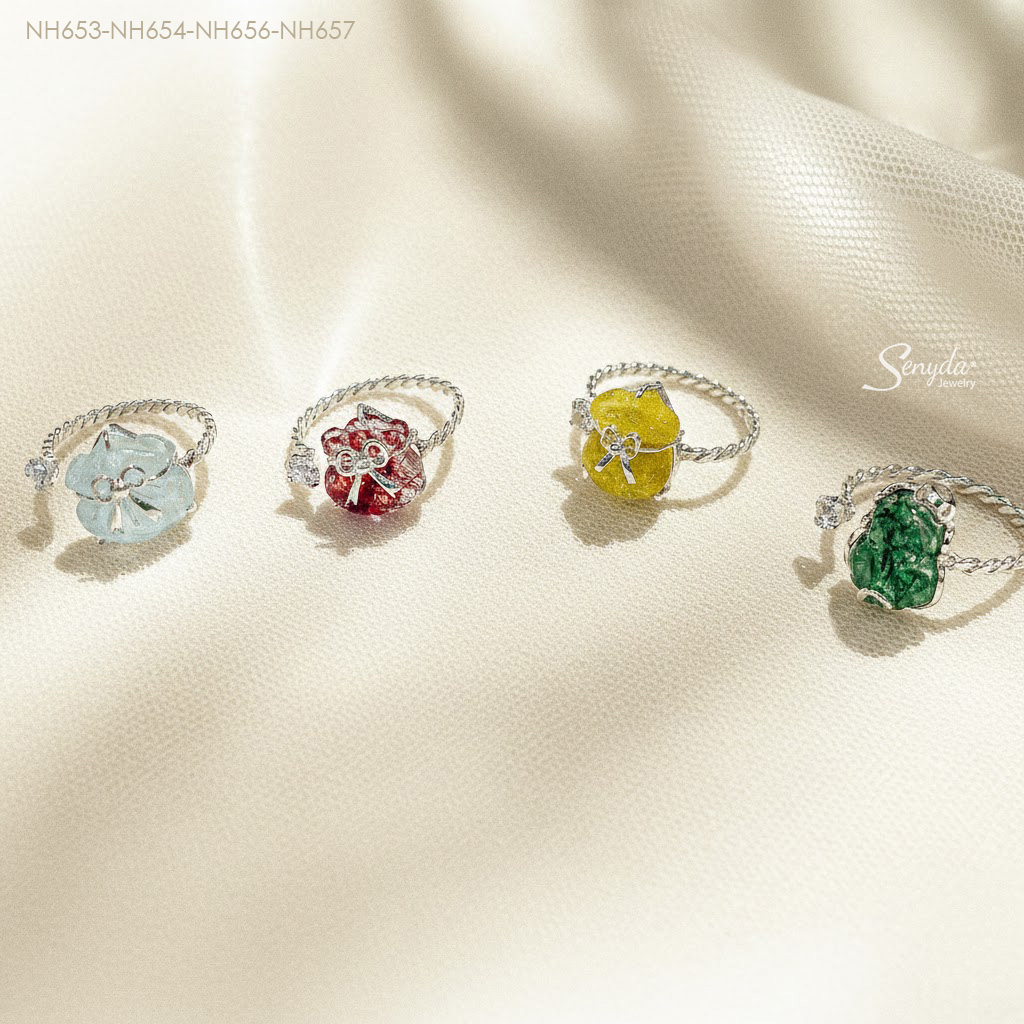 Đá thạch anh tóc (Rutilated Quartz): Những "sợi tơ của thần vệ nữ" và ý nghĩa may mắn