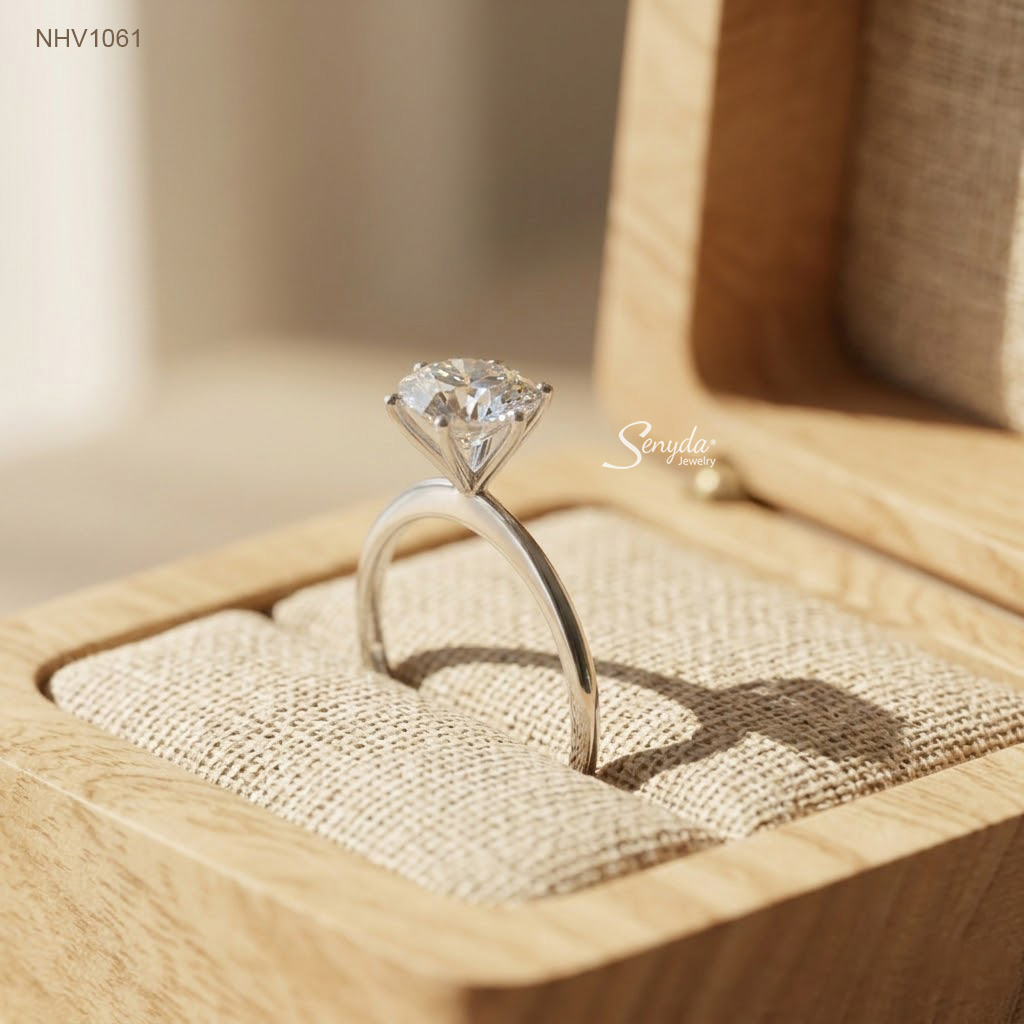 NHV1061-NHV1062 Nhẫn vàng Senyda nụ 4 chấu đai trơn, nhẫn nửa hàng đá - Ảnh 2