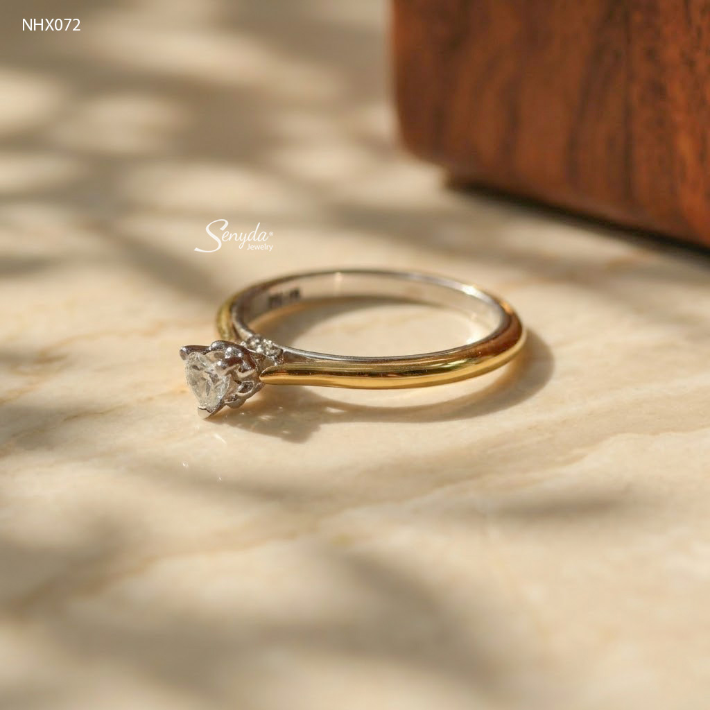 NHX072 Nhẫn kim cương Senyda nụ kim cương tim đế hoa lá đai trơn kép