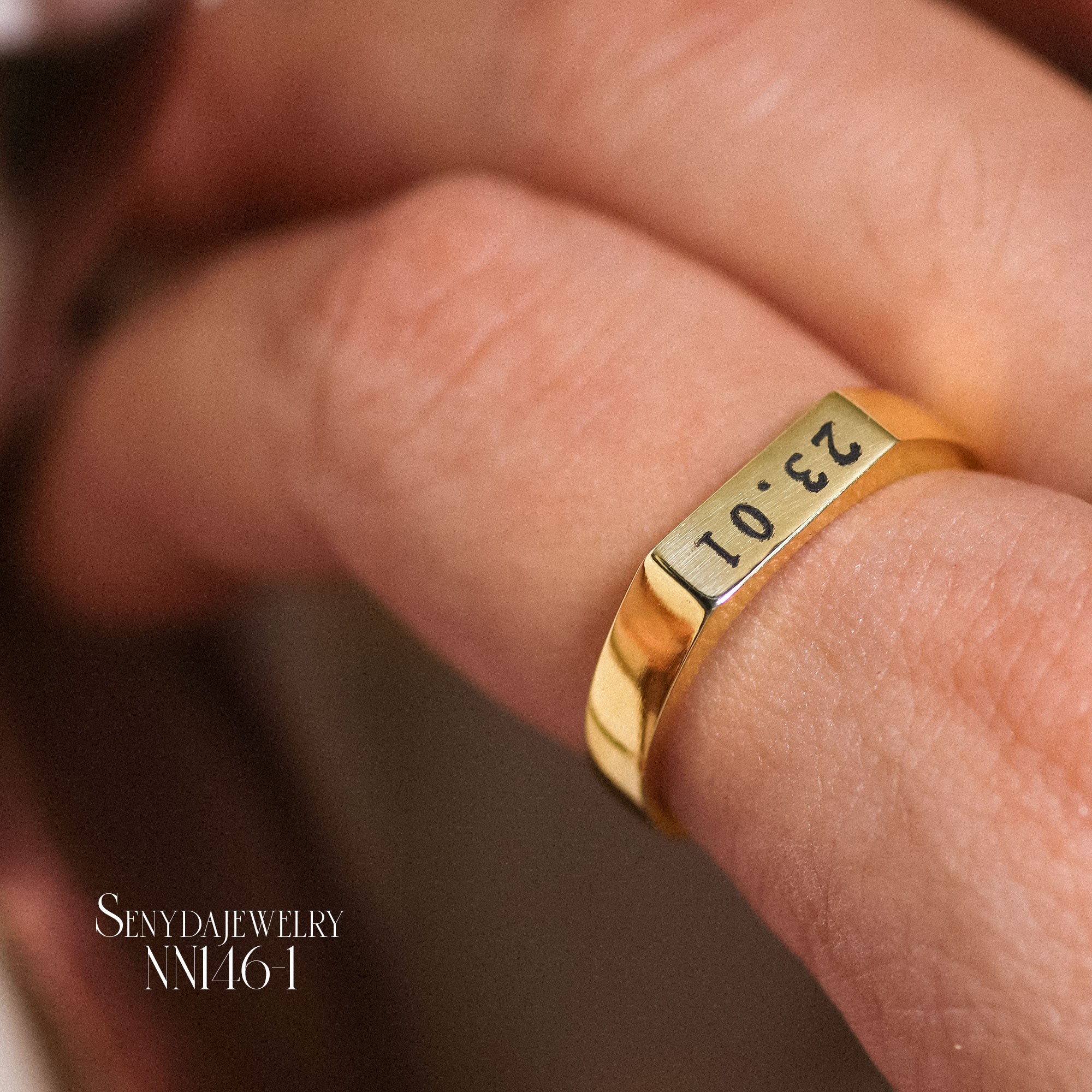Nghệ thuật đeo nhẫn ở ngón út (Pinky ring): Bản lĩnh của sự tự do